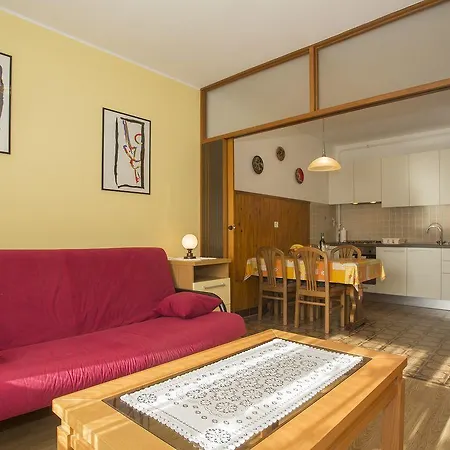Apartment Silvana 51 Pula